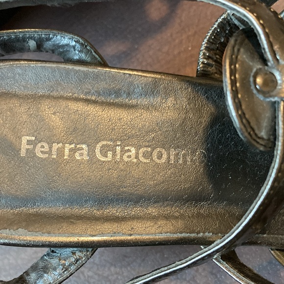 Silver shoes. Size 7. - Picture 4 of 4